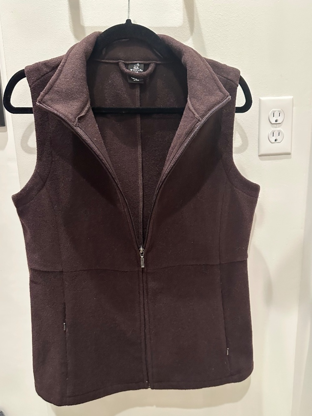 Espresso brown Woolx Merino wool vest size smalll